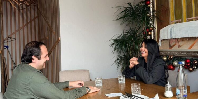 Rrezarta Krasniqi me mesazh nga takimi me Ukë Rugovën: Vazhdon vizioni i Presidentit Rugova