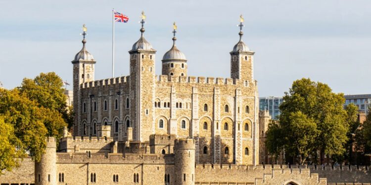 Policia mbyll Kullën e Londrës, kjo është arsyeja