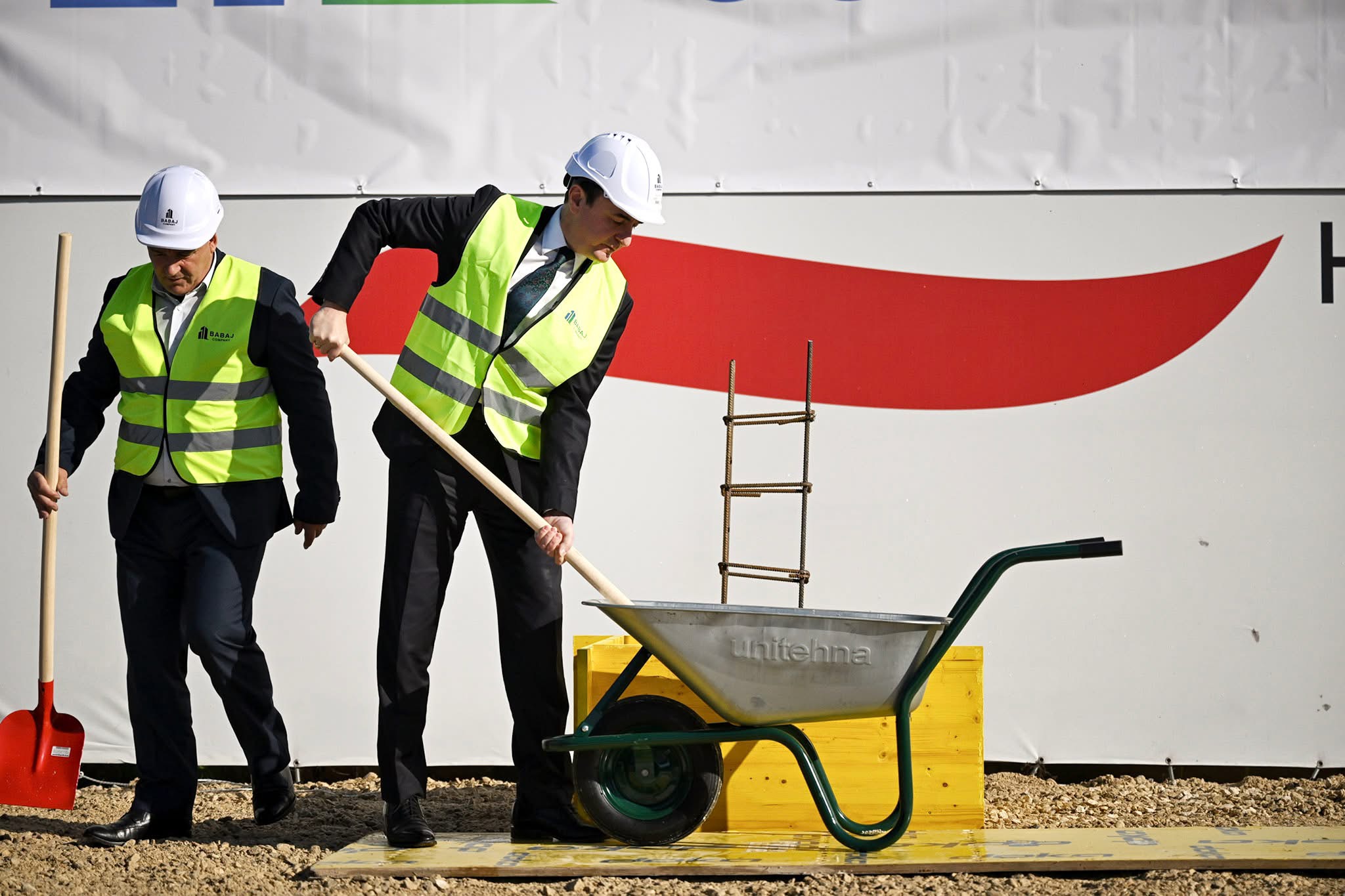 Vendoset gurthemeli për ndërtimin e tribunave të lindjes në Stadiumin “Zahir Pajaziti”