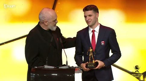 Gjimshiti shpallet lojtari i vitit 2025 i Kombëtares Shqiptare