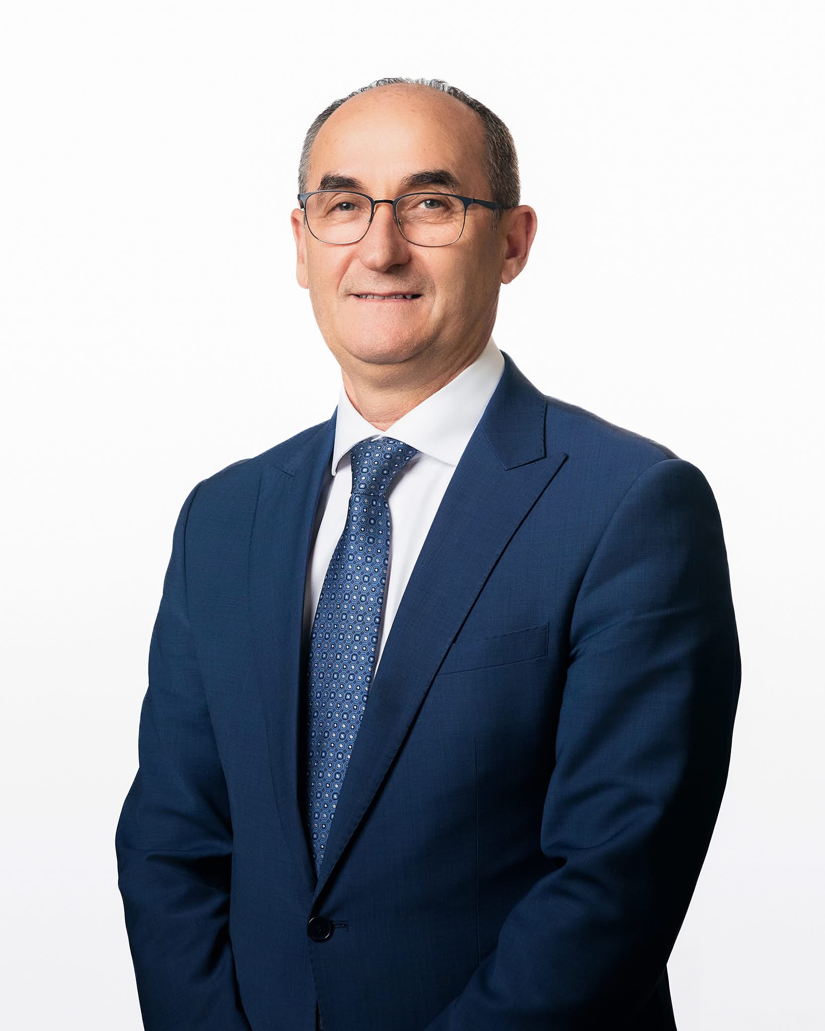 Lulzim Aliu emërohet nënkryetar i Ferizajit edhe për një mandat, kandidon edhe për deputet në PDK me numër 45