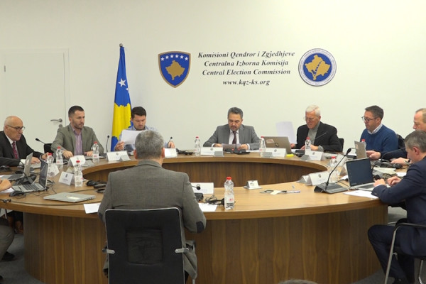 KQZ merr vendim për mënyrën e votimit për personat mbi 80 vjeç