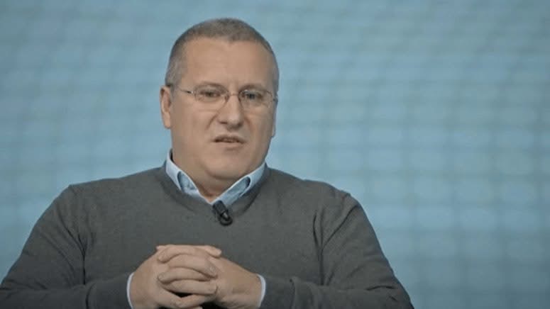 Smajljaj ironizon: Babadimri i vitit të ri do të mbetet nën hijen e babadimrit të fushatës zgjedhore