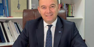 Kryetari i Mitrovicës, Faton Peci, merr vendim për ofrimin e shërbimeve për qytetarë edhe gjatë vikendit