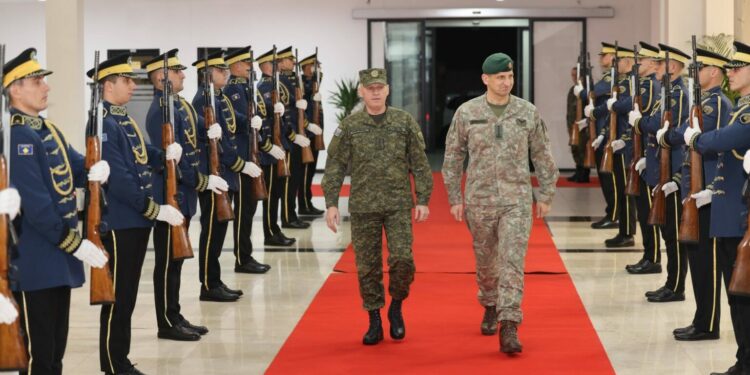 Komandanti i FSK-së takohet me shefin e Mbrojtjes së Lituanisë