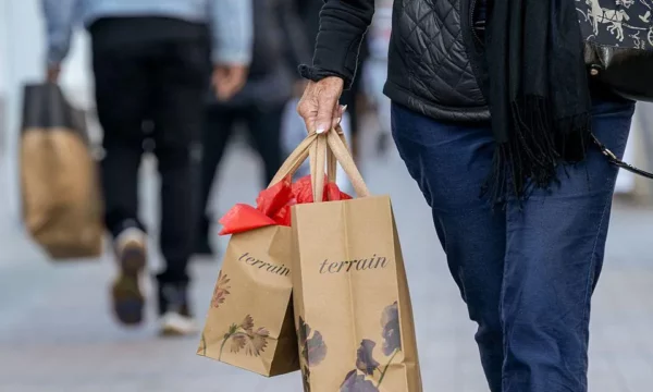 Ekonomia amerikane rritet me ritmin më të shpejtë në dy vjet