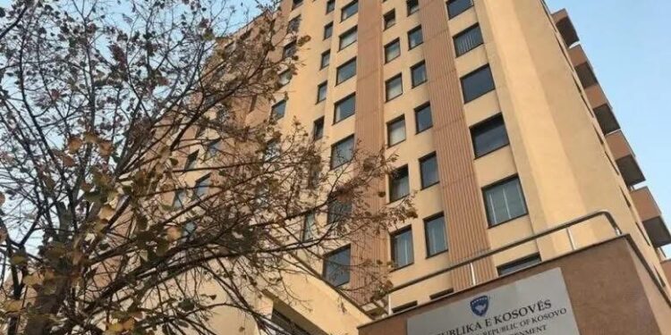 Mbyllet rruga në Serbi në drejtim të Kosovës, MPJD del me njoftim të rëndësishëm për diasporën