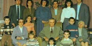 Zbulohet dokumenti: Familja e Enver Hoxhës në një vit ka konsumuar dy tonë mish e 523 litra vaj, 326 litra raki, 5.8 tonë fruta dhe agrume