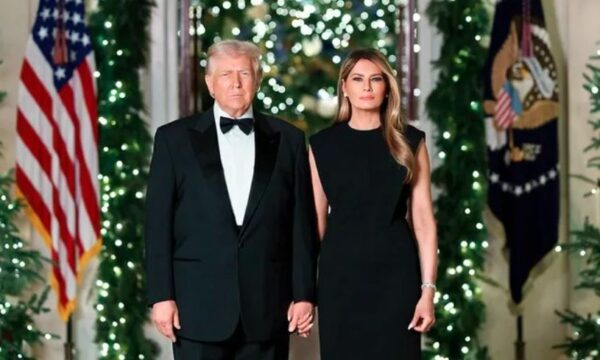 Trump uron Krishtlindjen: Gëzuar të gjithë, përfshirë dhe fundërrinat e së majtës radikale që po përpiqen të na shkatërrojnë