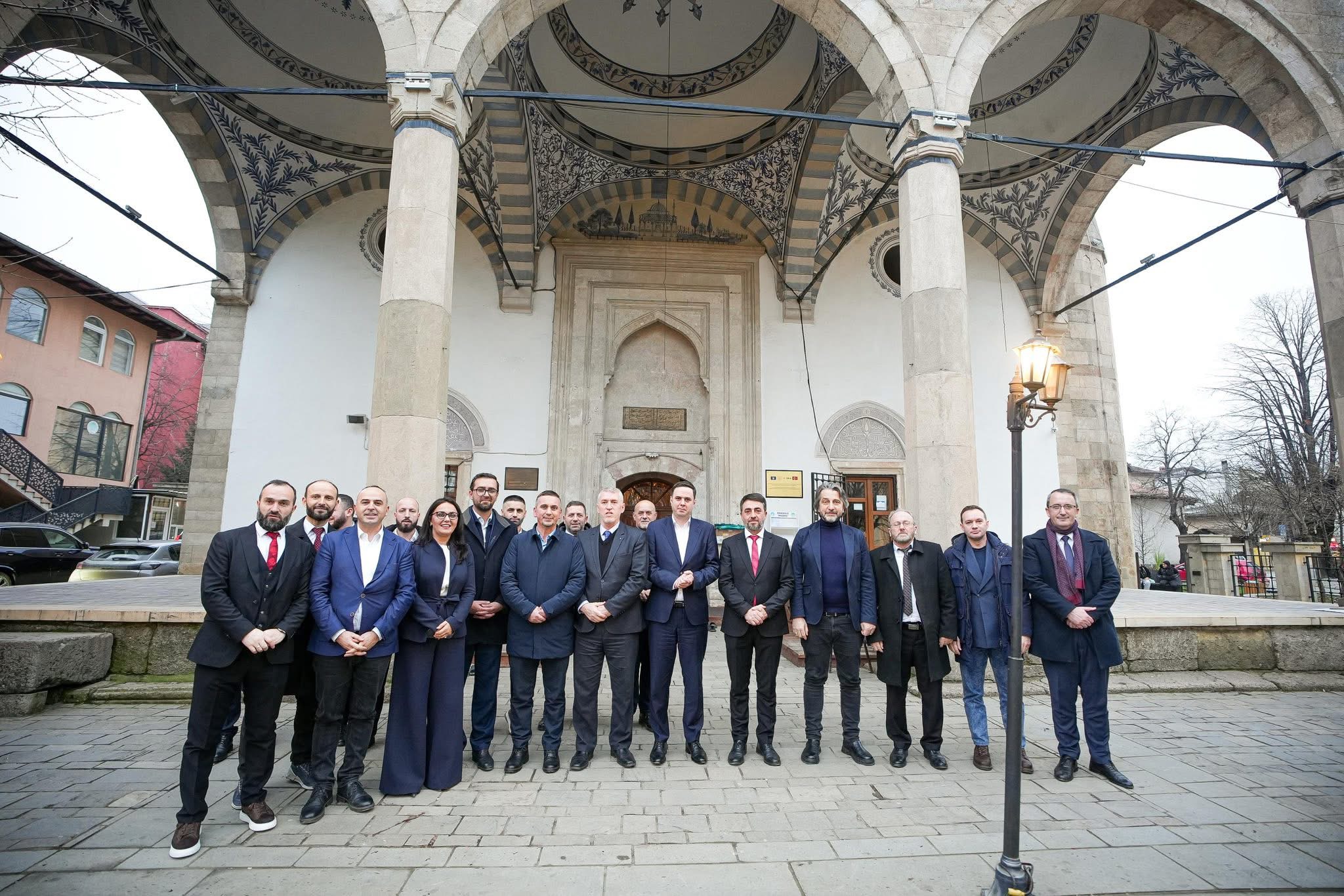 Abdixhiku takon kryetarin e Këshillit të Bashkësisë Islame në Prishtinë: Diskutojnë sfidat me të cilat përballen besimtarët