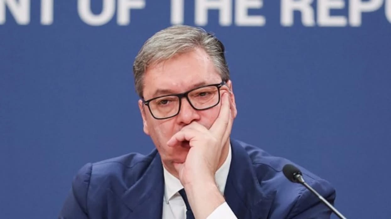 Vuçiq: SHBA e Turqia po e armatosin Kosovën