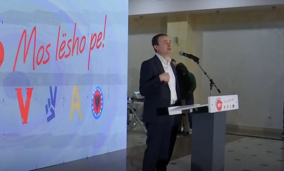 Kurti kërkon 4 mijë vota në Dragash (VIDEO)