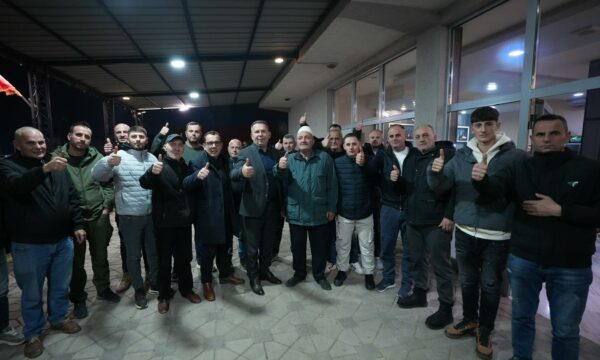 Rrahman Rama në Drenicë: Takova shokë të luftës e qytetarë që më dhanë mbështetje të madhe gjatë fushatës