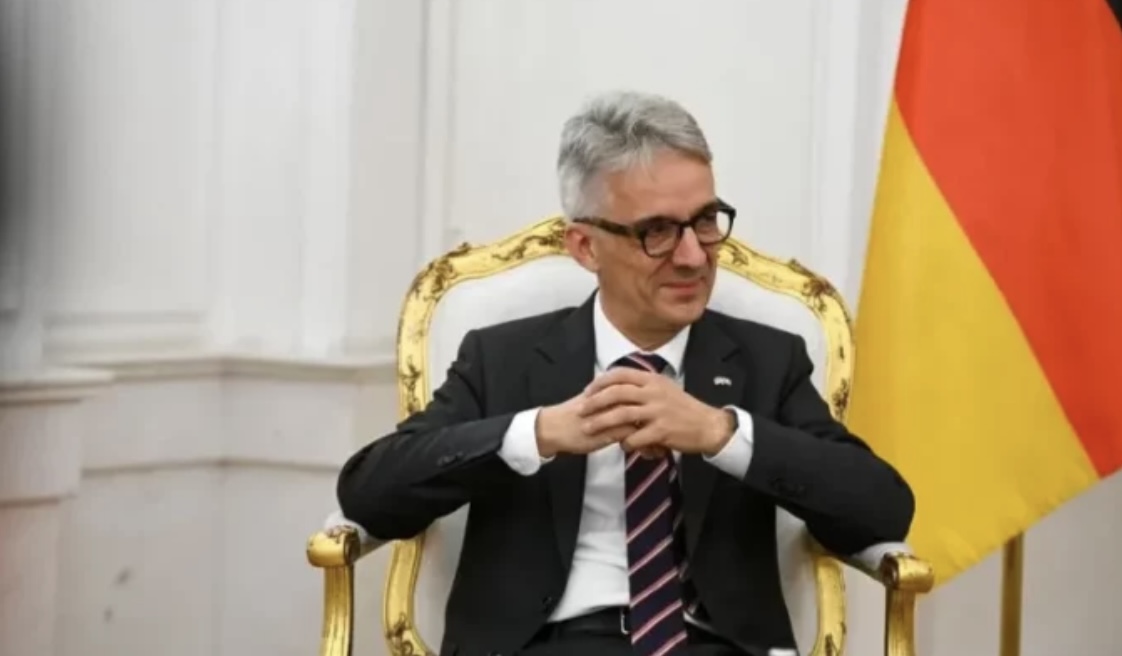 Ambasadori gjerman: Mezi presim të punojmë me institucionet e reja