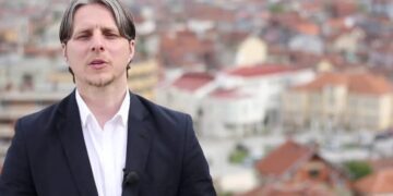 Arifi: Vetëm 25% e qytetarëve mbështesin VV-në, rrenci mbetet rrenc