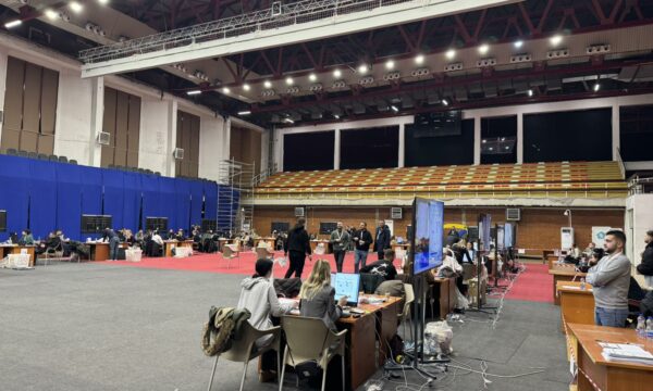 Numërimi i votave ndalet sot në ora 12:00, rifillon më 1 janar në orën 16:00