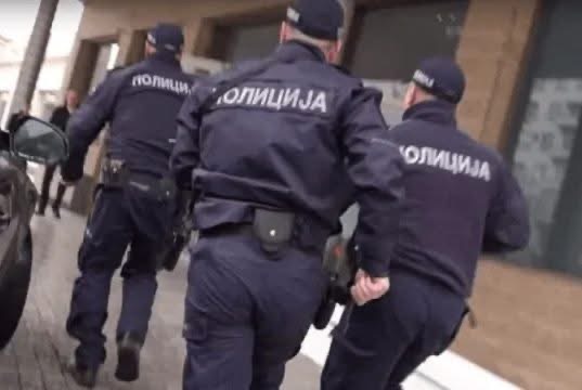 Serbia arreston dy shqiptarë në Merdare