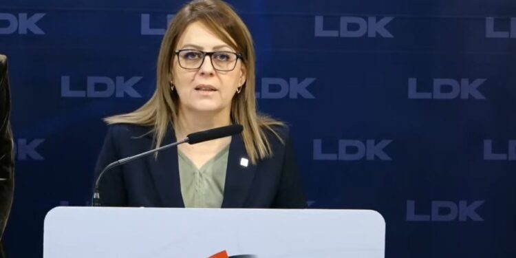 Bajrami: Fatura e rrymës është hajnia më e madhe që po u bëhet qytetarëve, VV-ja është në panik