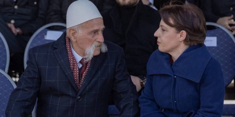 Gërvalla uron Rifat Jasharin: Jemi me fat që të kemi, simboli i Kosovës