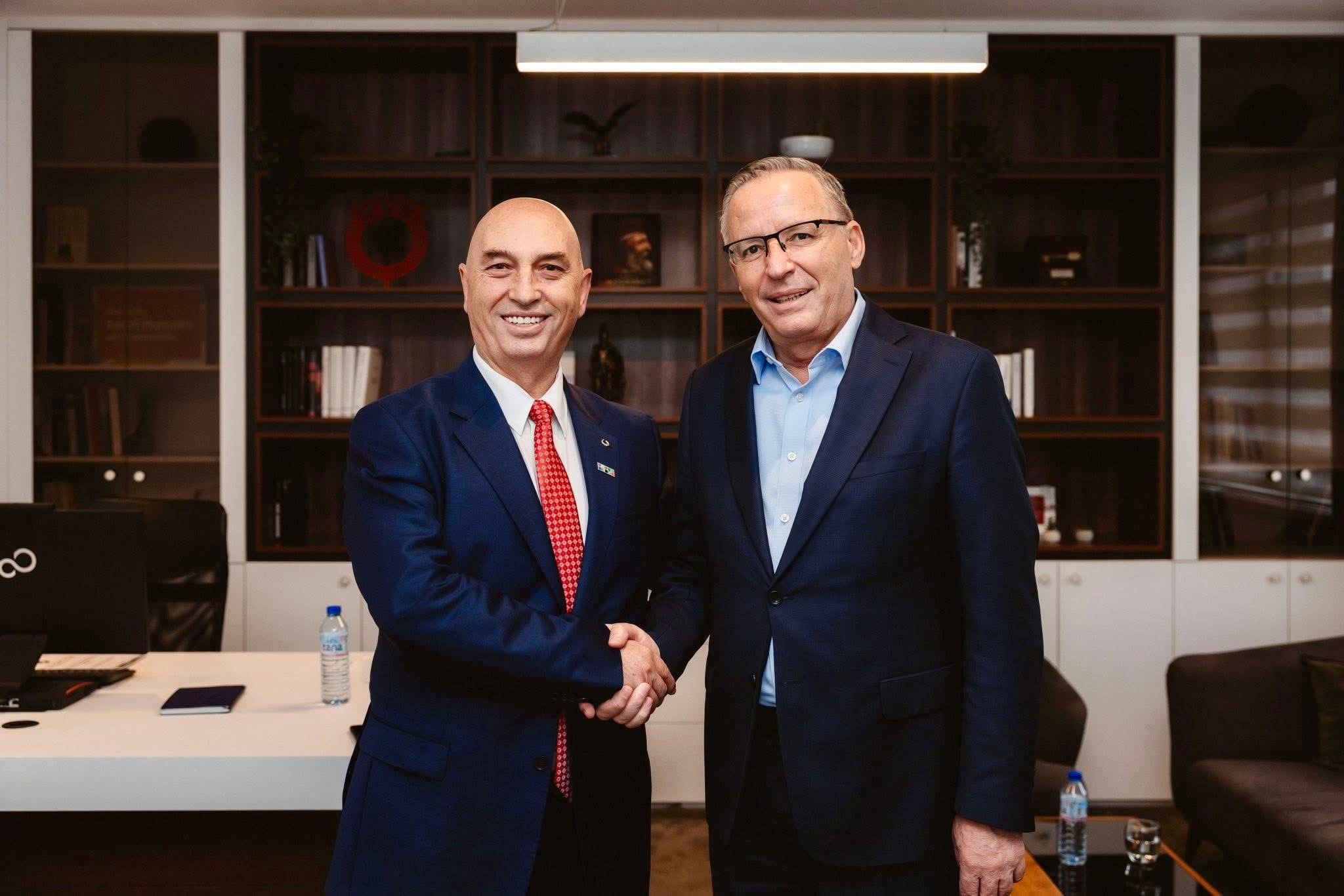 Bedri Hamza prezanton Besim Hasanin si kandidat për deputet: Kosova ka nevojë për profesionistë që sjellin rezultate