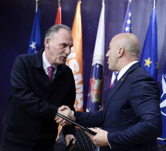 Limaj për Haradinajn: Është në interes të Kosovës që ai të jetë në parlament