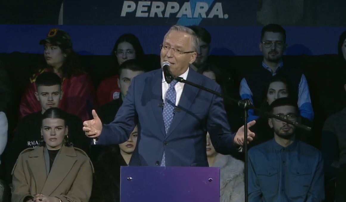 PDK hap fushatën në Prizren, Bedri Hamza: 50% rritje page për mësuesi, mjekët, policët, zjarrëfikësit e ushtarët