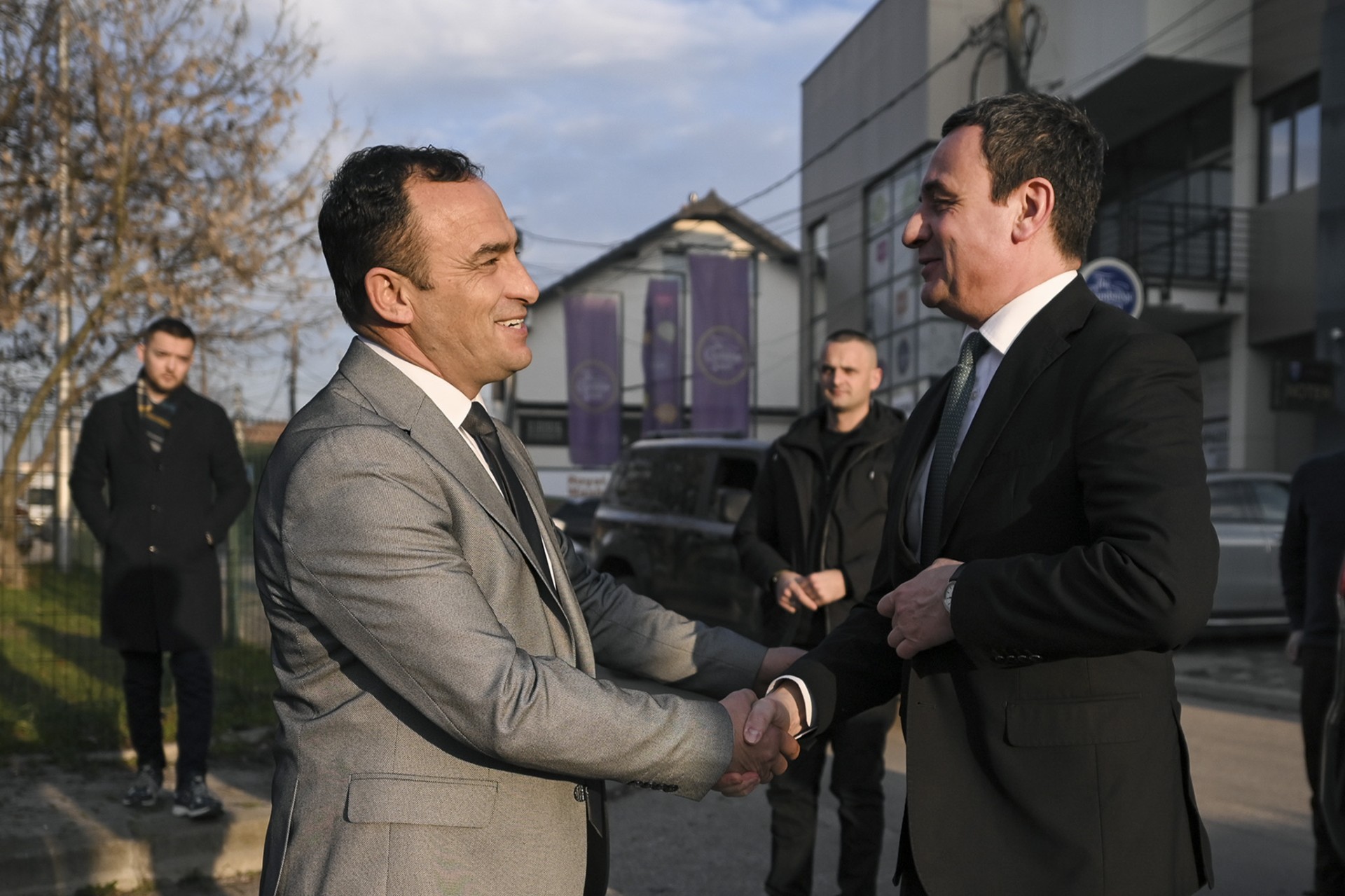 Thaçi: LVV-ja do t’i fitoj mbi 55 për qind në zgjedhjet e 28 dhjetorit, e kemi çliruar veriun dhe forcuar Ushtrinë