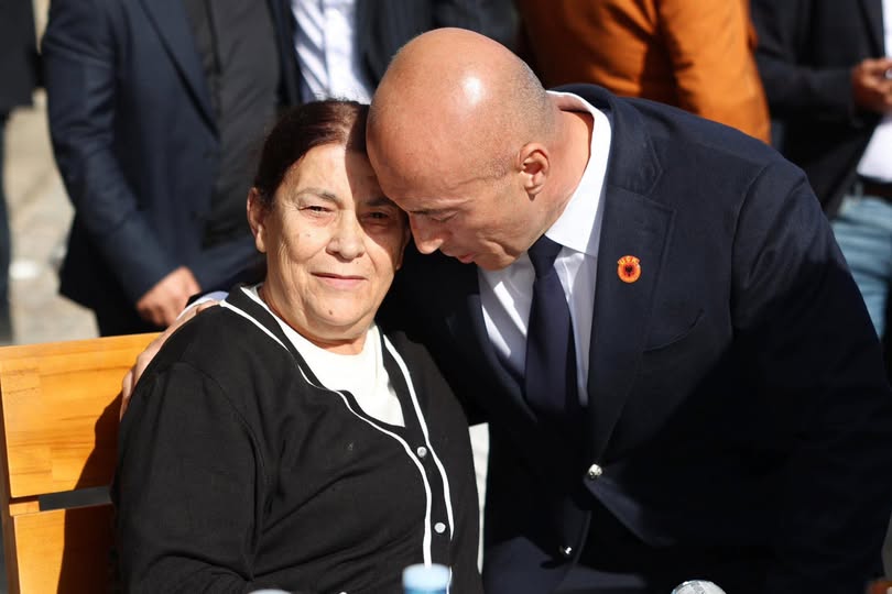 Anita Haradinaj: Nana Rukë qau prej komenteve të Alban Krasniqit të VV-së për të