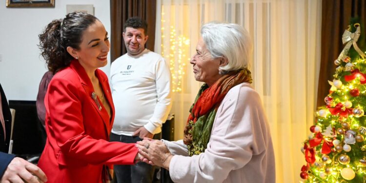 Mesazhi i Krishtlindjes i presidentes Osmani nga Janjeva: Dashuri, paqe dhe shpresë