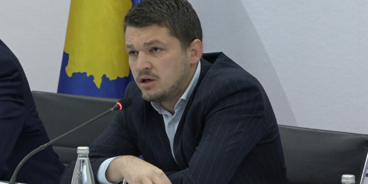 Alarmon anëtari i PDK-së në KQZ: Qendrat e votimit po përballen me mungesë të rrymës