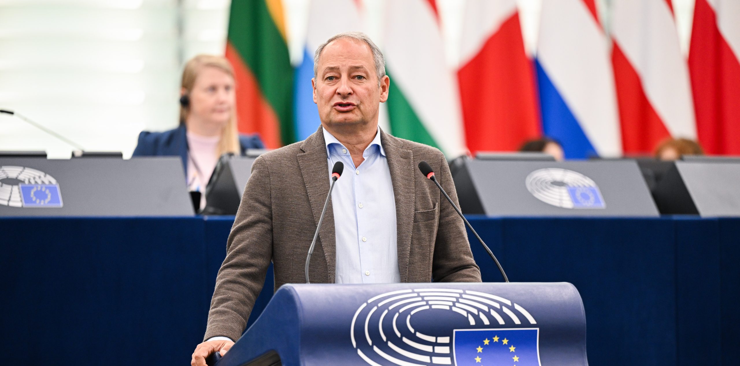 Eurodeputeti austriak: Ka ardhur koha për një qeveri të qëndrueshme në Kosovë