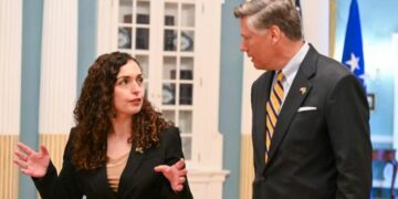 Presidentja në Uashington, takon zëvendëssekretarin amerikan të Shtetit