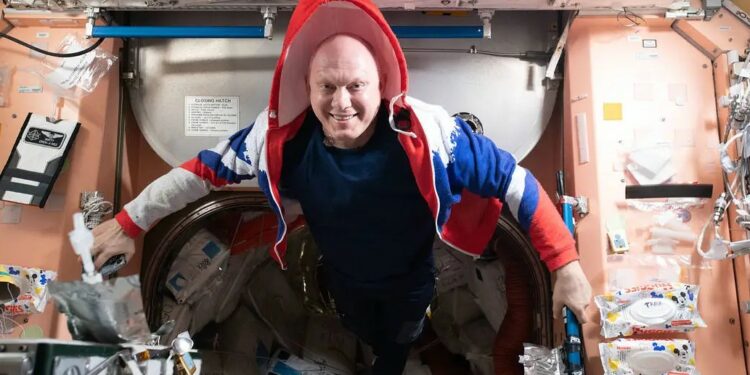 Astronauti rus dëbohet nga programi i SpaceX, dyshohet për spiunazh