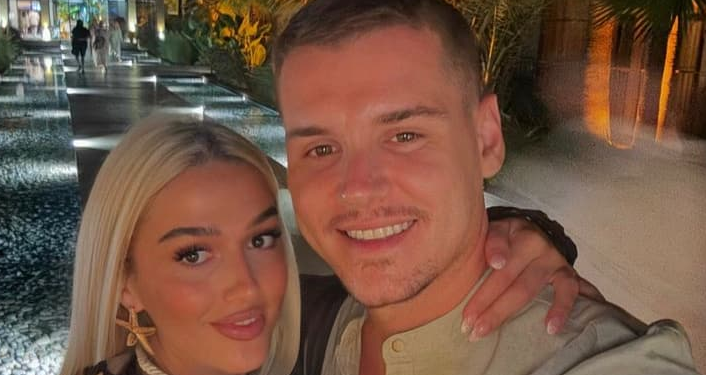 Adrit dhe Ilirianës u vidhet vetura në Maqedoninë e Veriut, kërkojnë ndihmë për ta gjetur