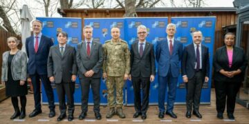 Komandanti i KFOR-it mbledh përfaqësuesit diplomatikë të QUINT, BE-së e Turqisë në Kosovë, flasin për sigurinë