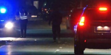 Detaje për gjuajtjen me armë në Gjakovë: E plagosur është vajza 9-vjeçare