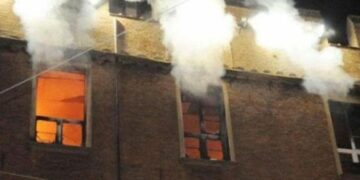 Digjet shtëpia në Vushtrri, humb jetën një 80 vjeçare