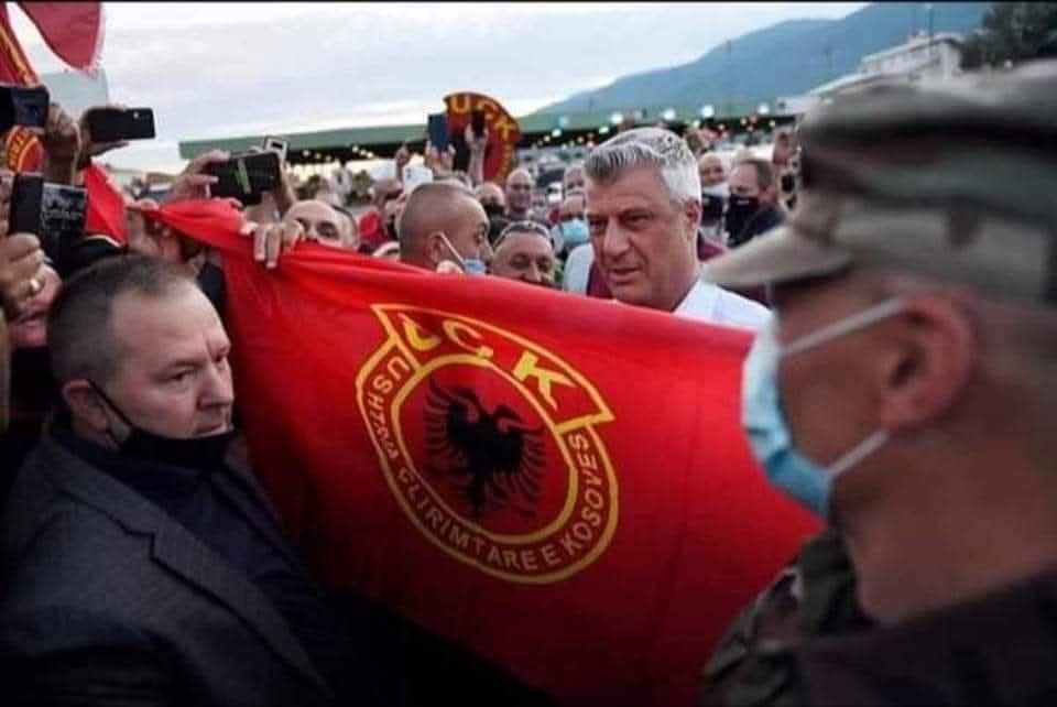 Gucati poston foto me Thaçin dhe përcjell mesazh të fuqishëm: “Një pranverë e re po vjen!”