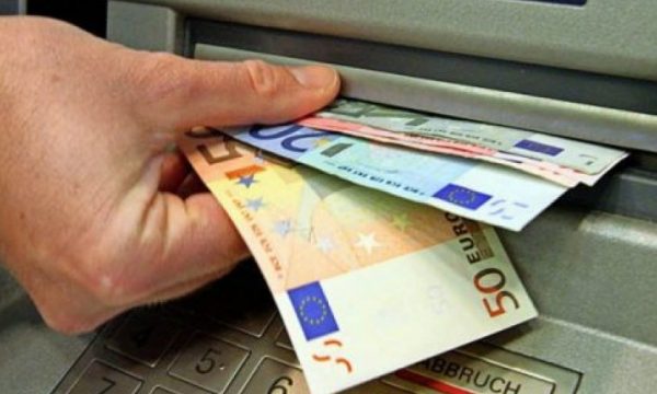 Kurti dhe paga e 13-të: Sindikatat e konsiderojnë të pamjaftueshme, kërkojnë më shumë