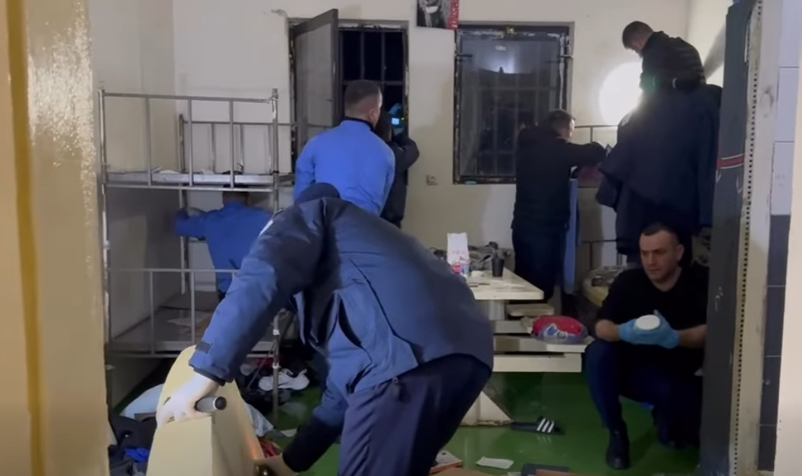 Bastisje në burgun e Dubravës/Pamje