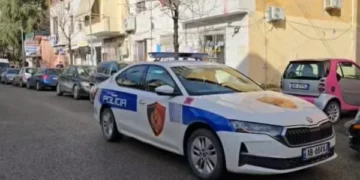 Ngjarje e rëndë: Babai i shkon vajzës te puna dhe e ther me thikë