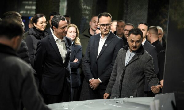 Si e shpiku Kosova me tre veta dronin luftarak që godet gati deri në Kaliningrad të Rusisë