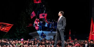 LAJMI I FUNDIT | Me mbi 338 mijë vota, Albin Kurti vendos rekord të ri zgjedhor