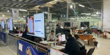 Numërohen të gjitha votat nga ambasadat, fillon numërimi i atyre me postë – Mbi 27 mijë pako të aprovuara