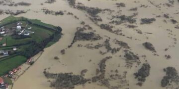 LAJMI I FUNDIT: Lumi Drin del nga shtrati – gjendja rëndohet