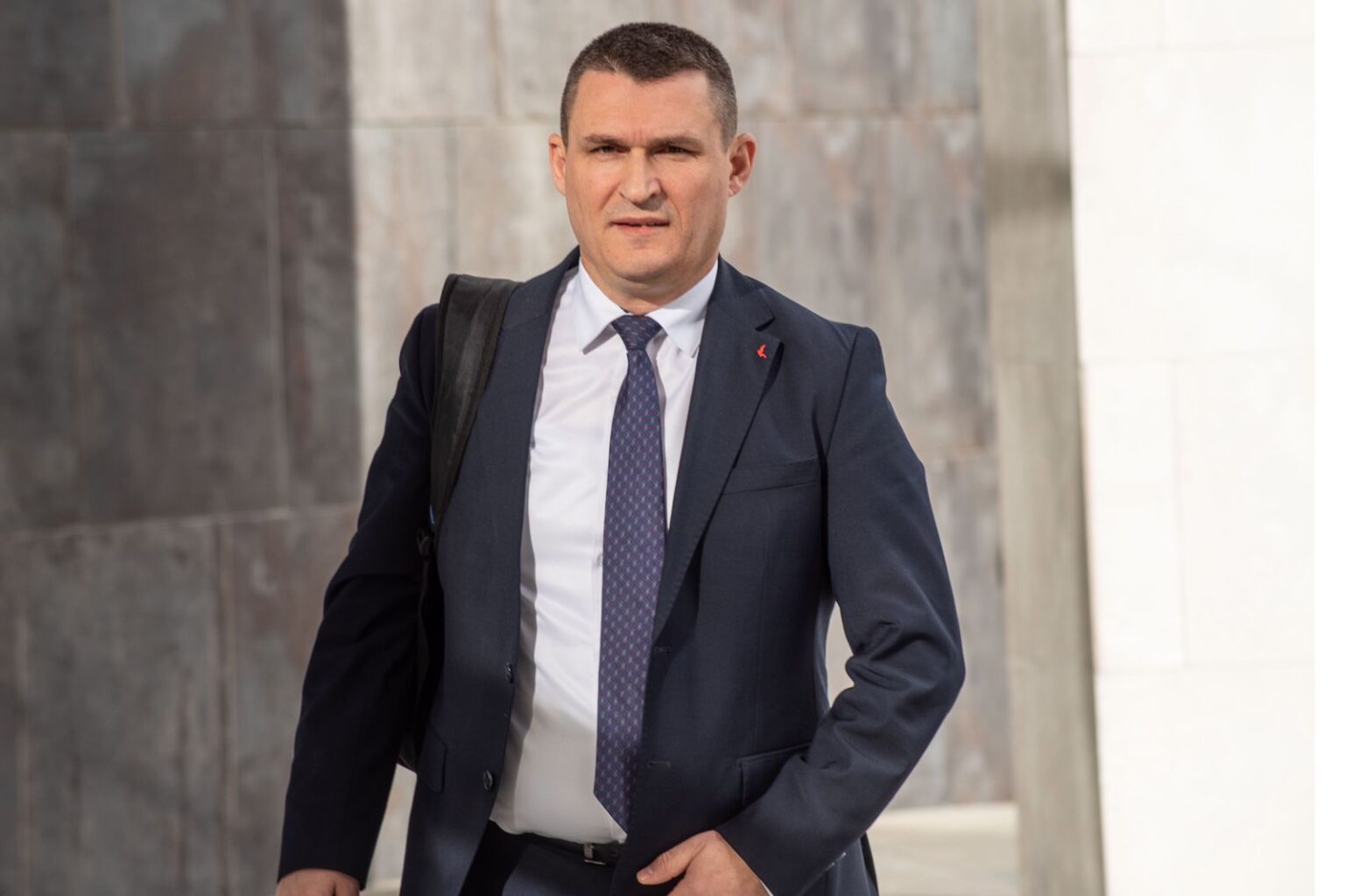 Top Channel: Altin Dumanit i aprovohet kërkesa për angazhim në Kosovë