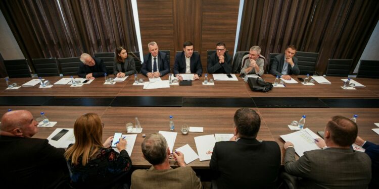 Detaje nga mbledhja e kryesisë së LDK-së: Pati kërkesë për dorëheqje të parevokueshme të Abdixhikut