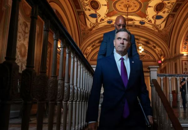 Drejtori i CIA-s shkon në Venezuelë, për çka diskutuan me lideren e përkohshme?