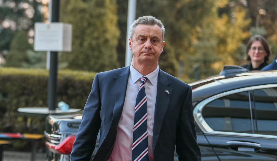 Befasuese: Ambasadori britanik deklarohet për rinumërimin, përmend këto rreziqe