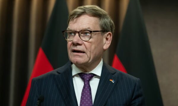 Qeveria gjermane ende po e shqyrton bordin e paqes të Trump